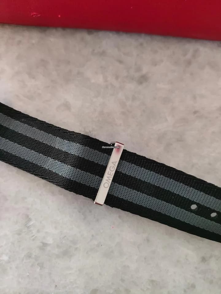 Omega Speedmaster Professional Moonwatch 145.0022 Beautiful Patina Dial With Original Omega Strap - Thumbnail 11