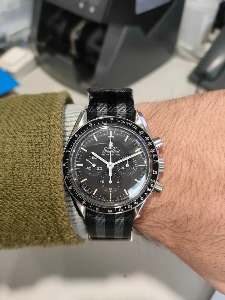 Omega Speedmaster Professional Moonwatch 145.0022 Beautiful Patina Dial With Original Omega Strap - Thumbnail 14