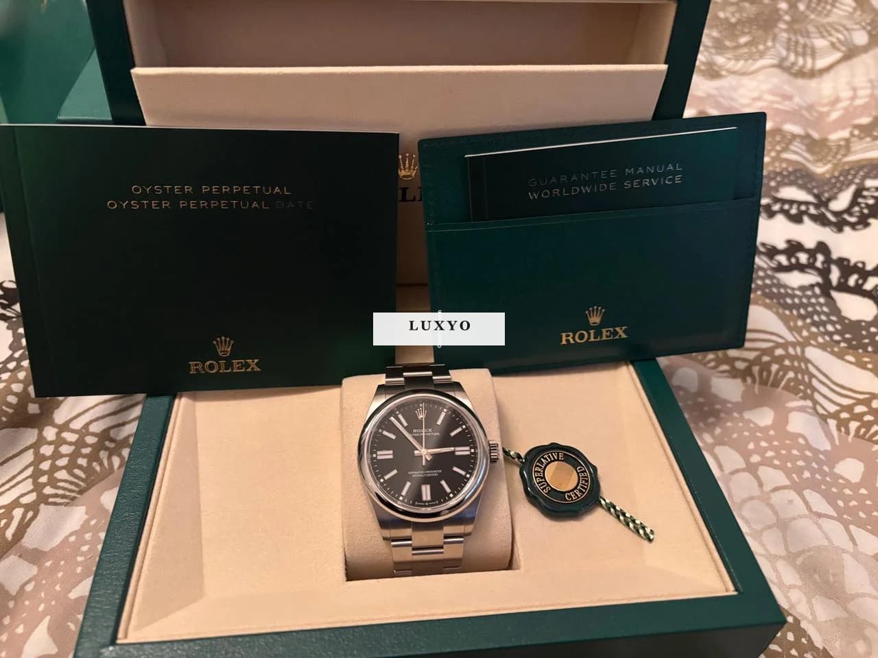 Rolex Oyster Perpetual  Stainless Dial (2025) Set complet, papiers et boîte . - Thumbnail 6