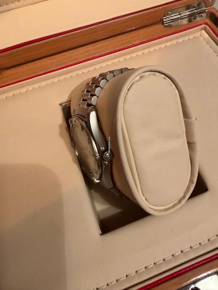 TAG Heuer 2000 Professional - Thumbnail 2