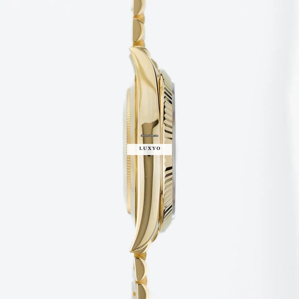 Rolex Day-Date 40 The Ultimate Status Symbol in 18K Yellow Gold - Thumbnail 7