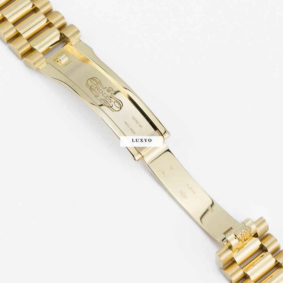 Rolex Day-Date 40 The Ultimate Status Symbol in 18K Yellow Gold - Thumbnail 9