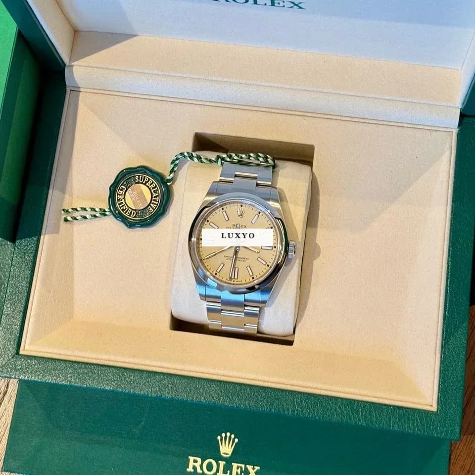 Rolex Oyster Perpetual  Stainless Dial (2025) Rolex oyster BEIGE 41 mm / Ref: 134300 / New and stickers . - Thumbnail 3