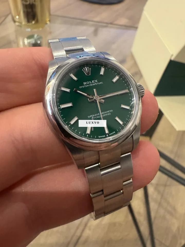 Rolex Oyster Perpetual 31 2024 - Full Set - Excellent état - Portée 1 fois - Thumbnail 2