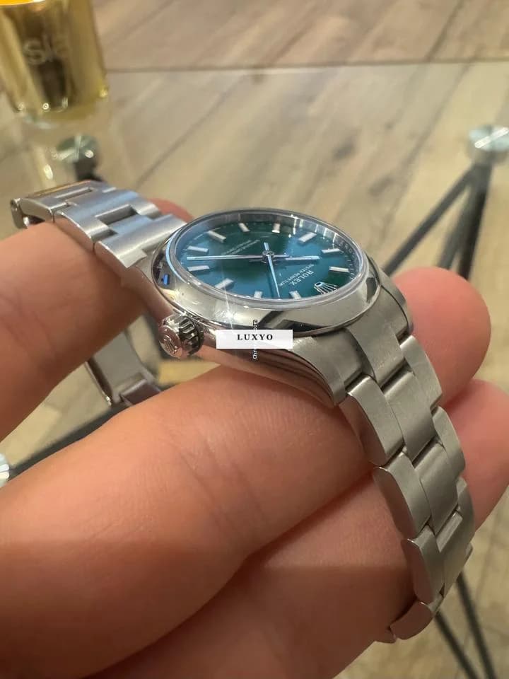 Rolex Oyster Perpetual 31 2024 - Full Set - Excellent état - Portée 1 fois - Thumbnail 15