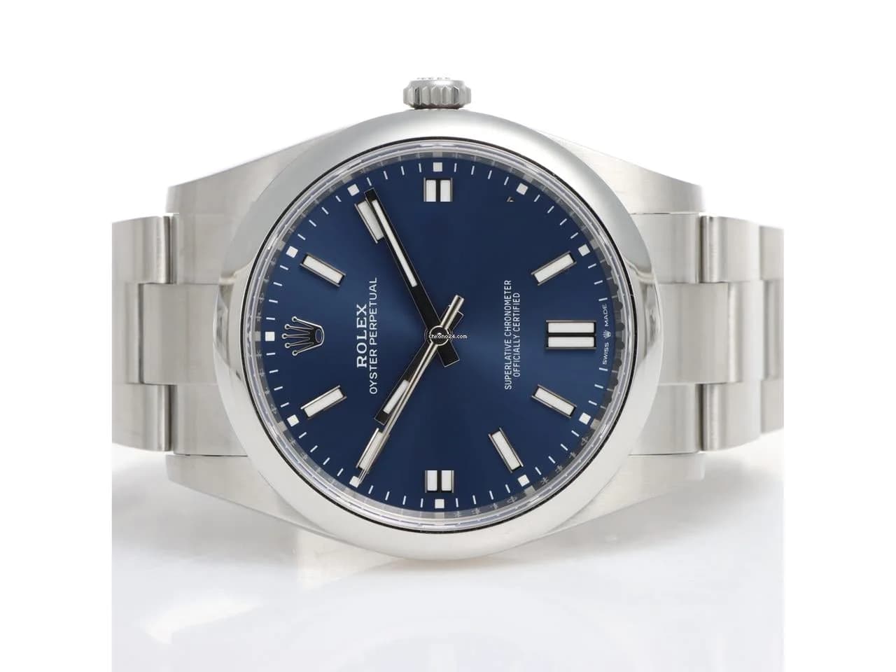 Rolex Oyster Perpetual 41 Blue Dial Excellent Conditions Full Set 01/2025 - Thumbnail 11
