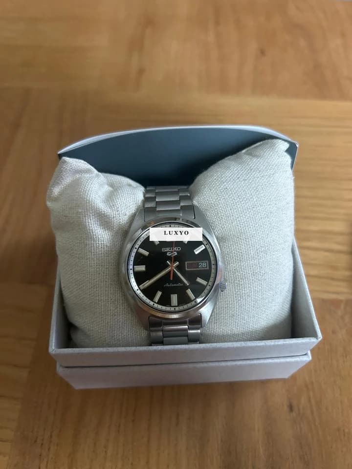 Seiko 5 Sports - Thumbnail 2