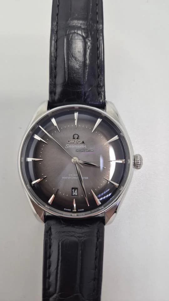 Omega Paris Full-set en état neuf.