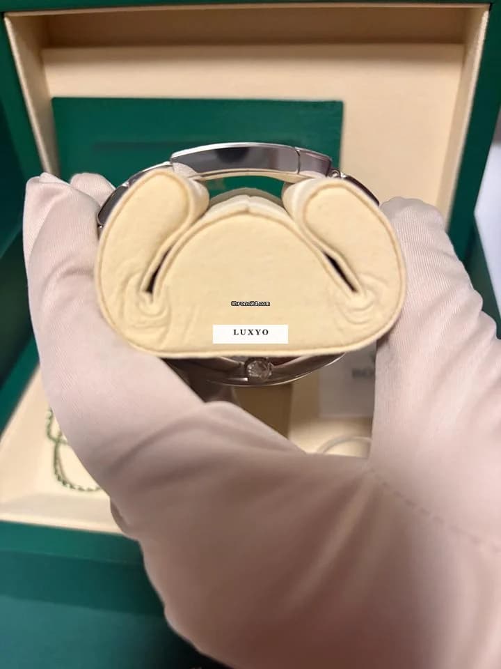 Rolex Oyster Perpetual 36 Rolex OP 36 Tiffany Dial. New / Unworn / Full set 2025 - Thumbnail 11