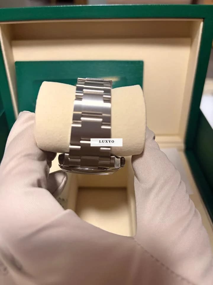 Rolex Oyster Perpetual 36 Rolex OP 36 Tiffany Dial. New / Unworn / Full set 2025 - Thumbnail 6