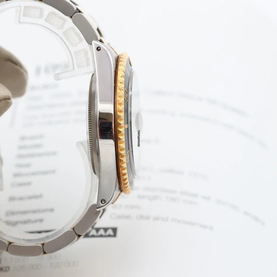 Rolex Submariner Date ref. 16613LN Steel/Gold - Full Set - Thumbnail 13