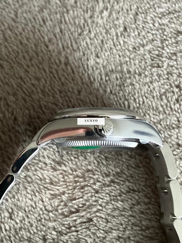 Rolex Oyster Perpetual 28 Brand new/stickered full set - Thumbnail 3