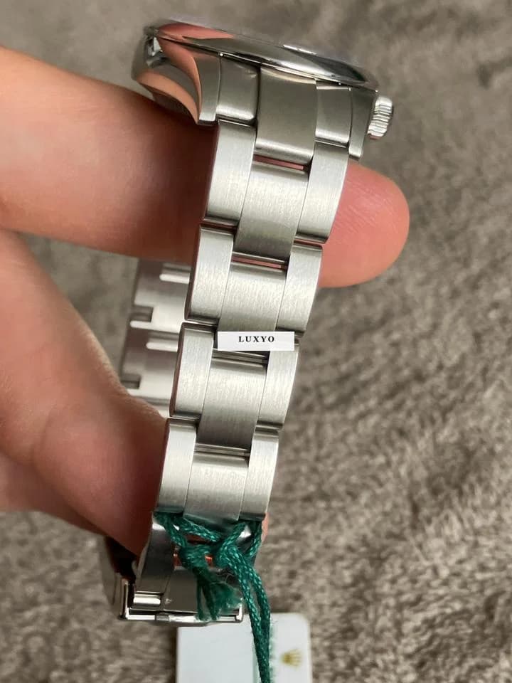 Rolex Oyster Perpetual 28 Brand new/stickered full set - Thumbnail 6