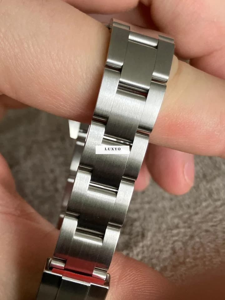 Rolex Oyster Perpetual 28 Brand new/stickered full set - Thumbnail 7
