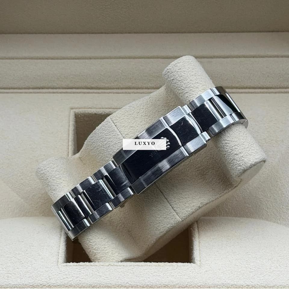 Rolex Datejust 41 JUL. 2024/FULL SET/GOOD CONDITION - Thumbnail 6