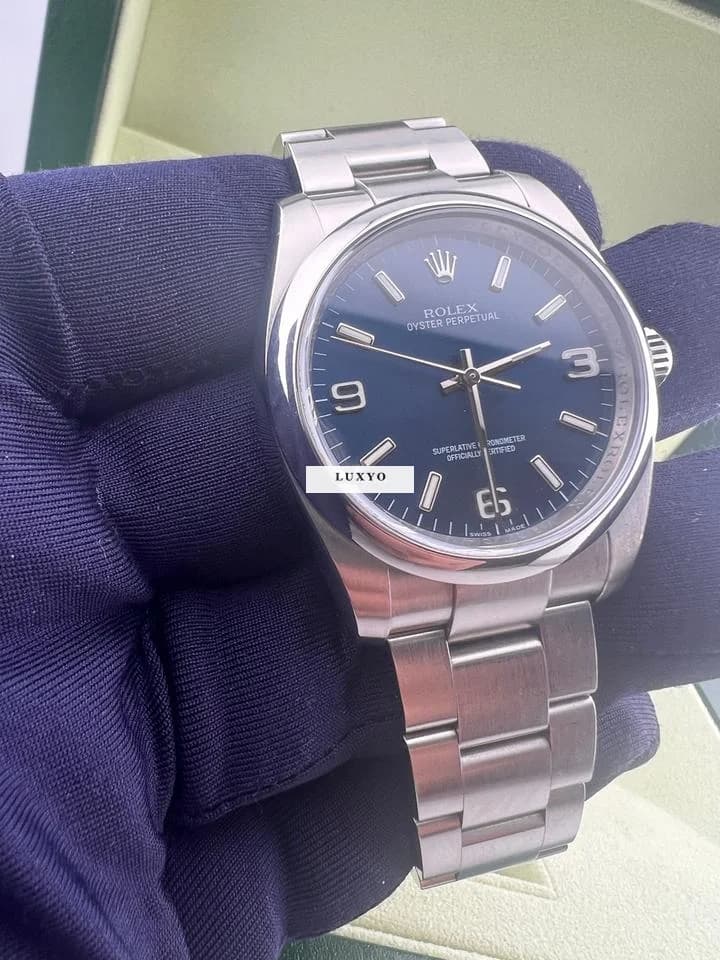 Rolex Oyster Perpetual 36 - Thumbnail 11