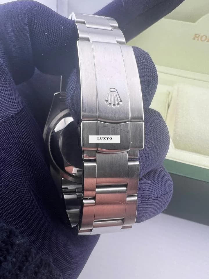 Rolex Oyster Perpetual 36 - Thumbnail 10