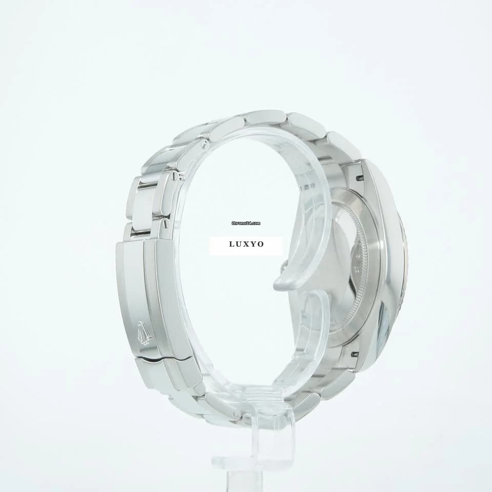 Rolex Datejust 41 | 126334 | Box & Papers | Black Dial | Oyster Bracelet - Thumbnail 13