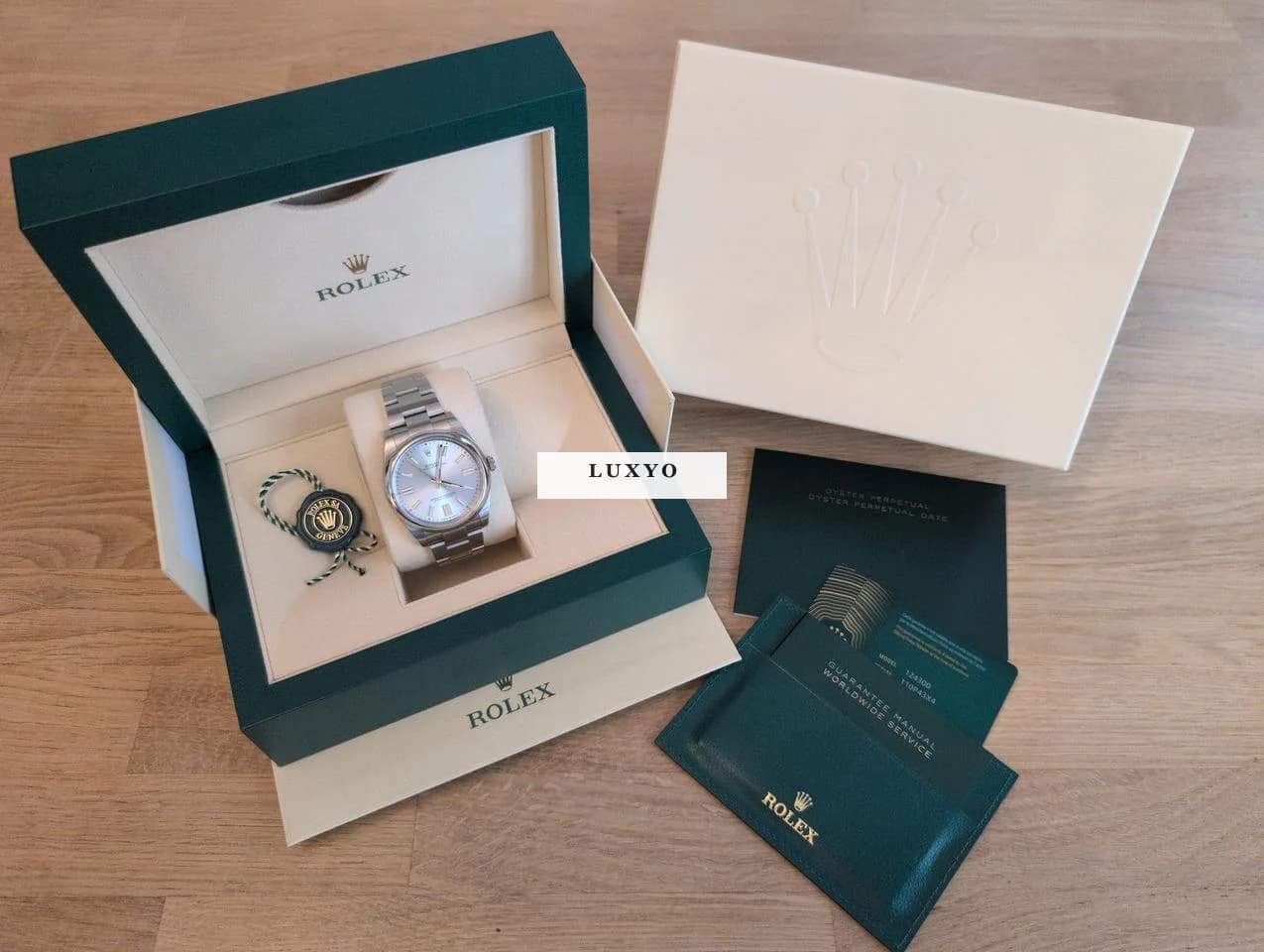 Rolex Oyster Perpetual 41 État neuf full set visible à Paris - Thumbnail 7