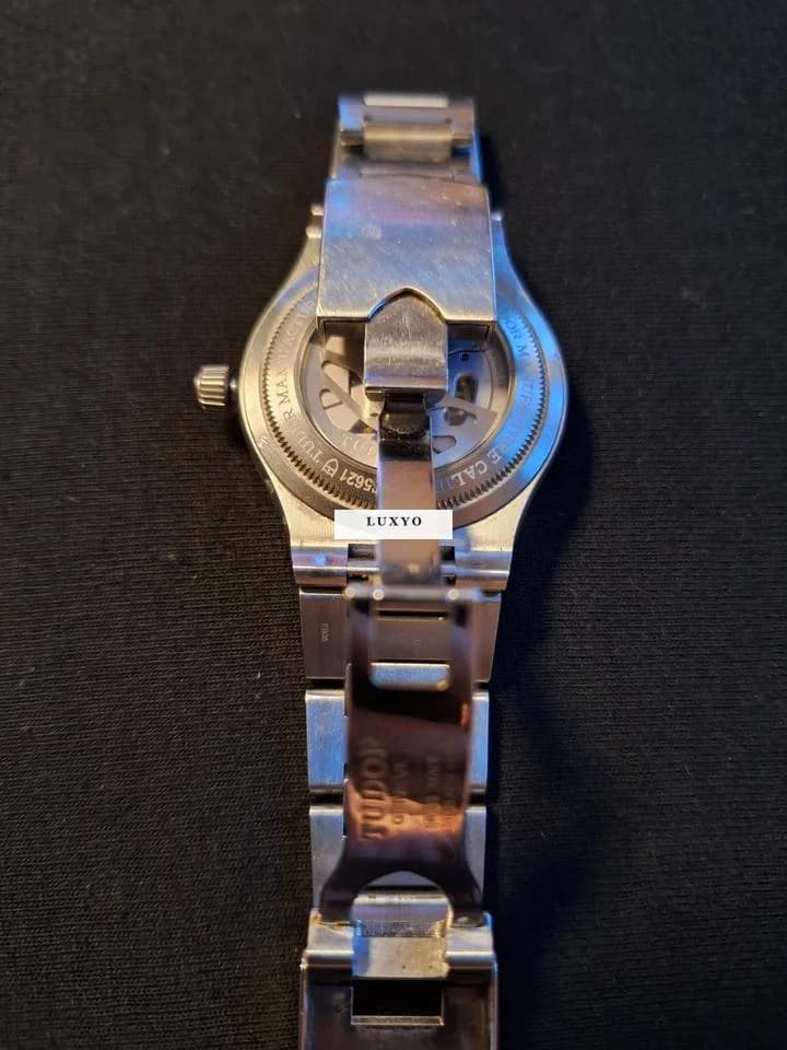 Tudor North Flag - Thumbnail 3