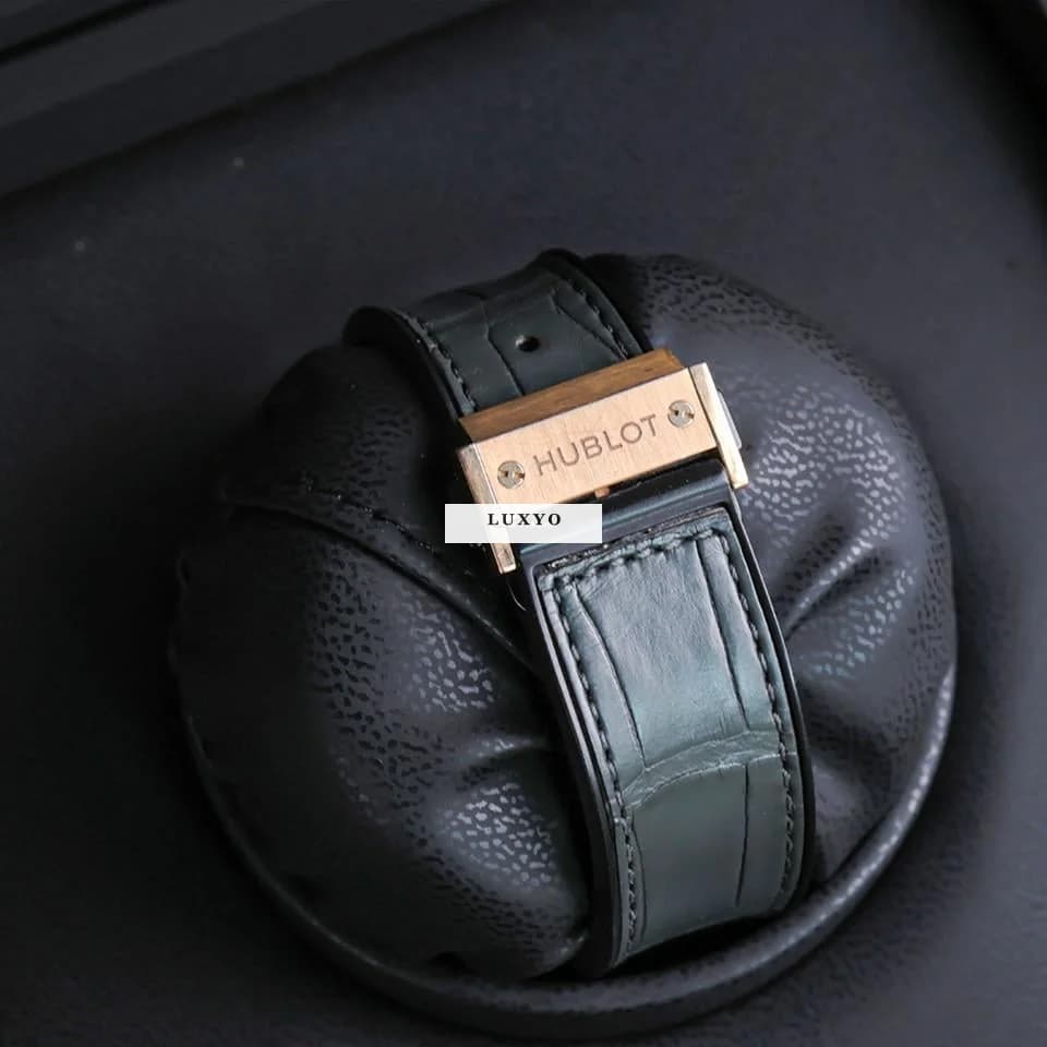 Hublot Classic Fusion Grey Automatic Rose Gold / 2020 / Full Set / Perfect condition - Thumbnail 7