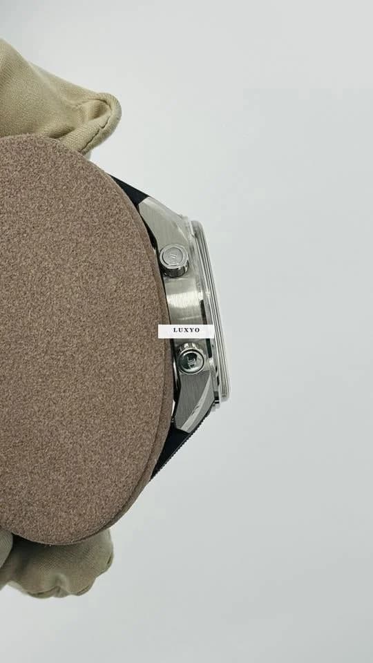 Jaeger-LeCoultre Polaris Date Dial 42mm with card & box - Thumbnail 7