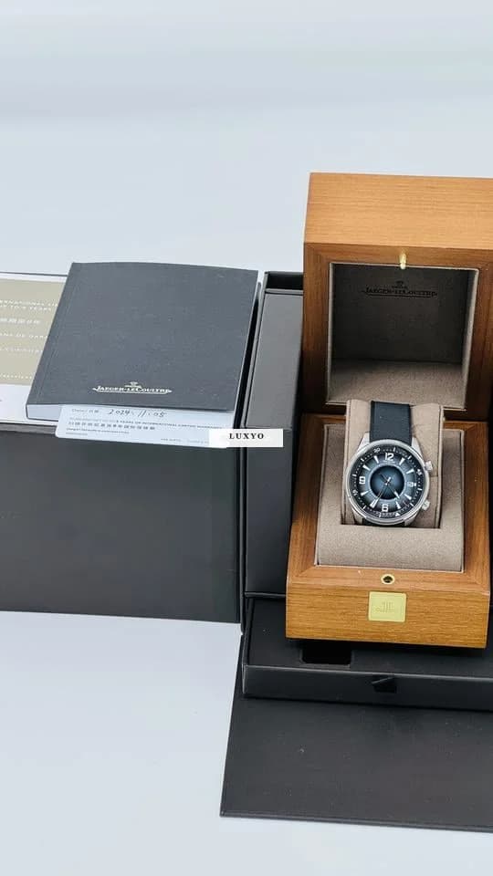 Jaeger-LeCoultre Polaris Date Dial 42mm with card & box - Thumbnail 10
