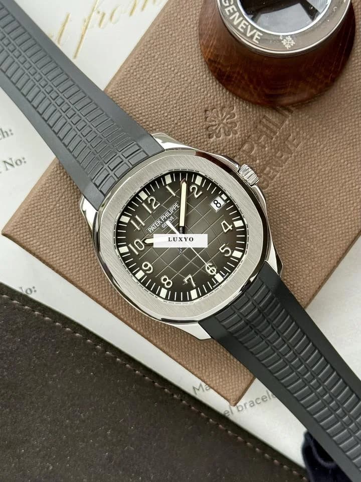 Patek Philippe Aquanaut ref 5167, Box and Extract, 2011 - Thumbnail 6