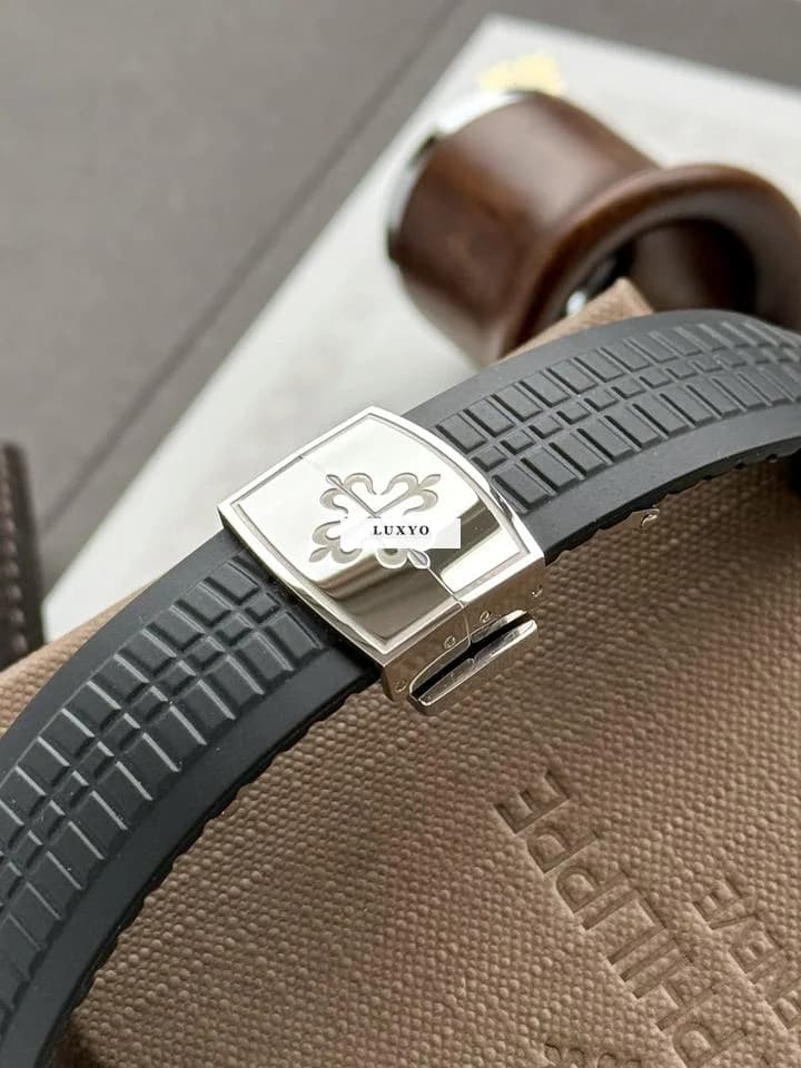 Patek Philippe Aquanaut ref 5167, Box and Extract, 2011 - Thumbnail 8