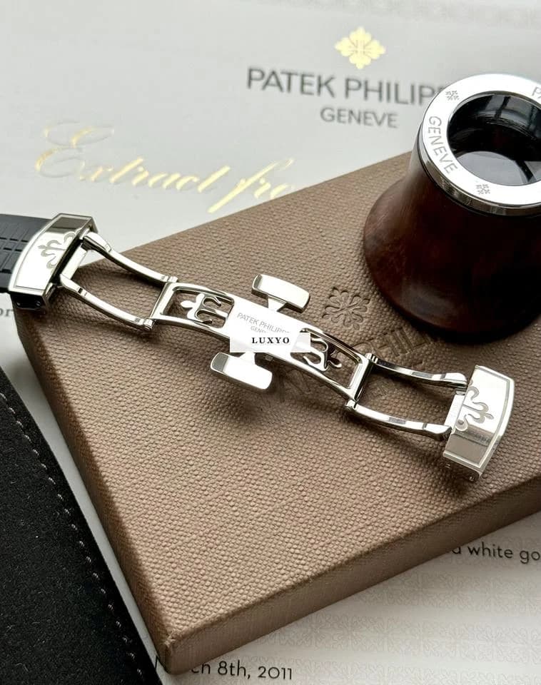 Patek Philippe Aquanaut ref 5167, Box and Extract, 2011 - Thumbnail 9