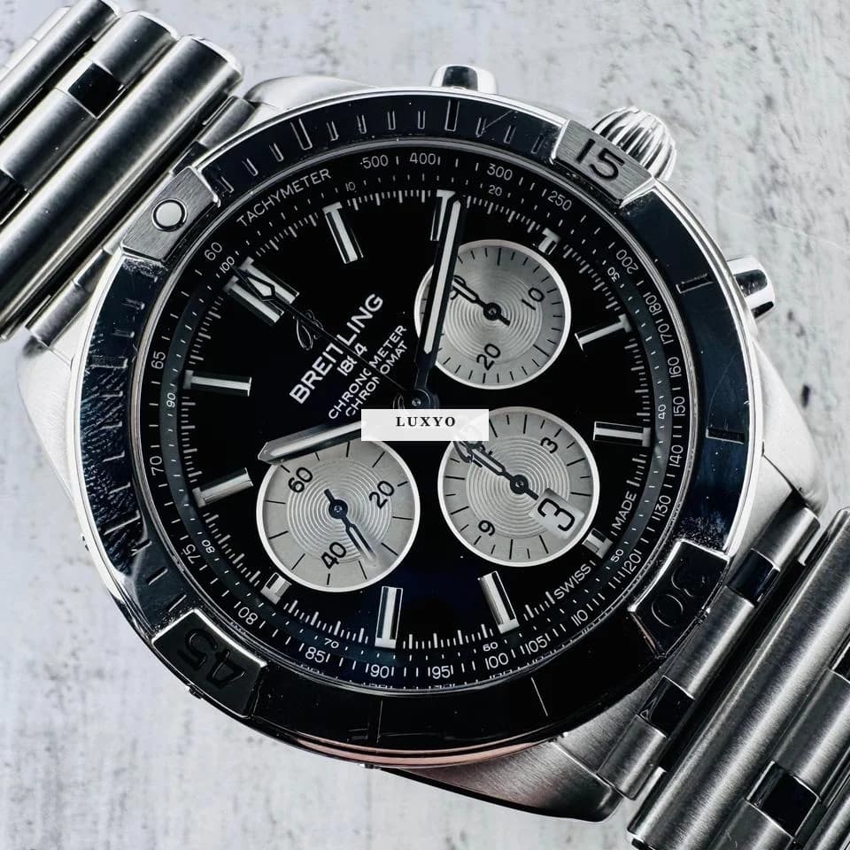Breitling Chronomat B01 42 Full set like new - Image 1