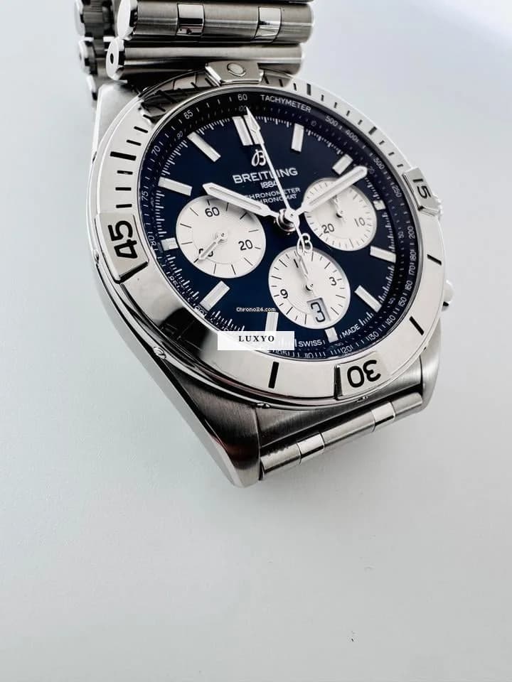 Breitling Chronomat B01 42 Full set like new - Thumbnail 2