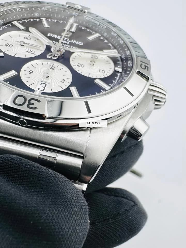 Breitling Chronomat B01 42 Full set like new - Thumbnail 3