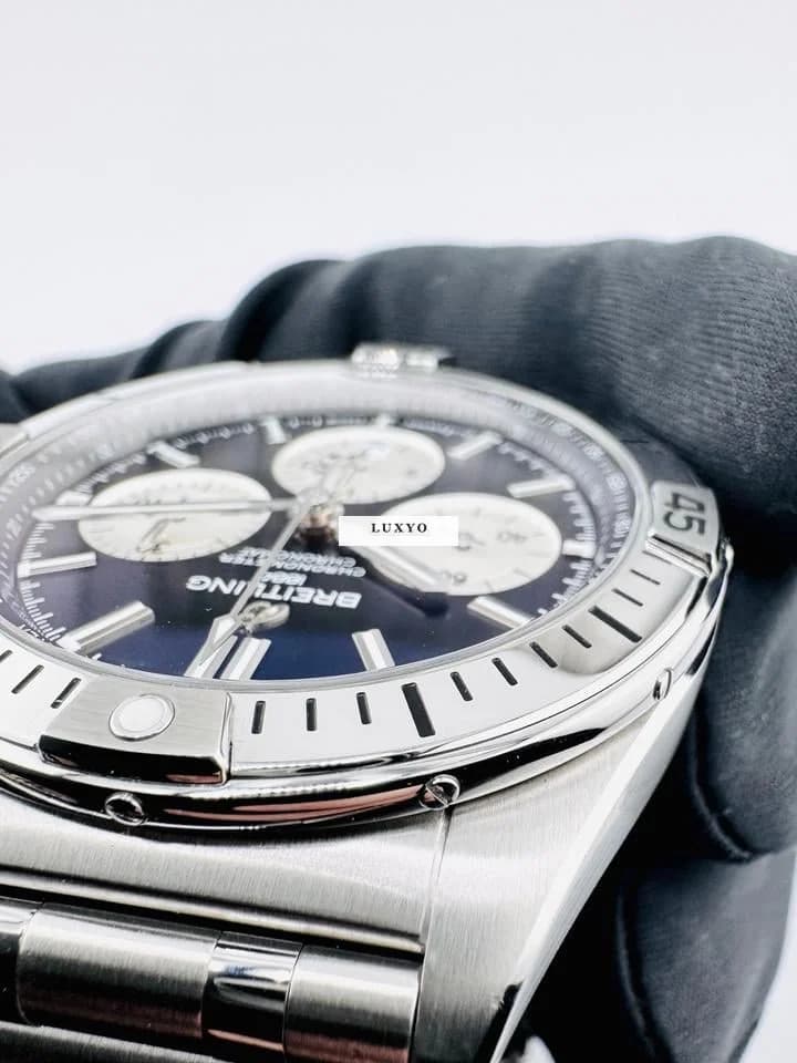 Breitling Chronomat B01 42 Full set like new - Thumbnail 4