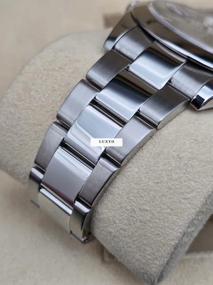 Rolex Datejust 41mm 126300 Rhodium/Slate Oyster Bracelet Very Good Full Set 8-2021 - Thumbnail 8