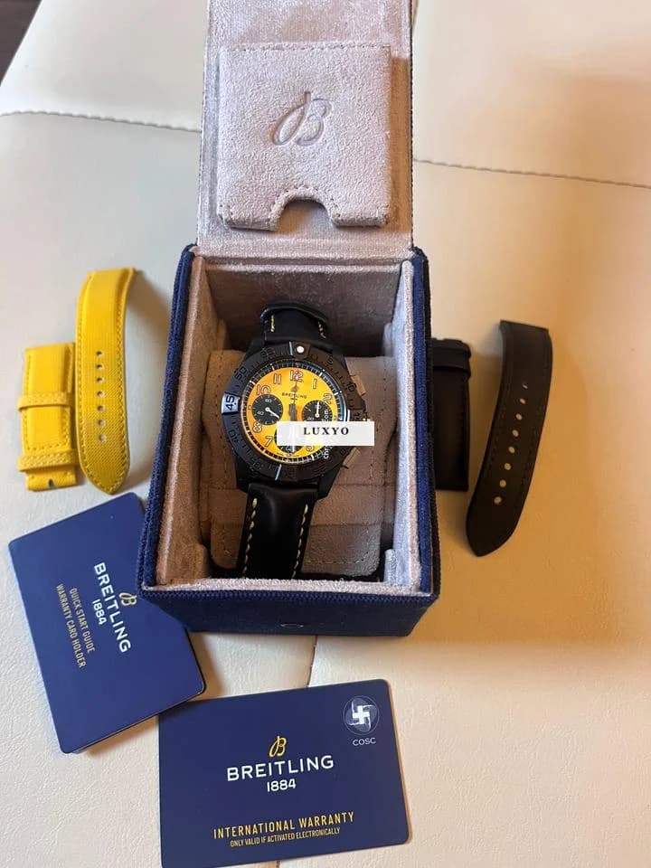 Breitling Avenger B01 Chronograph 44 Night Mission - Thumbnail 4