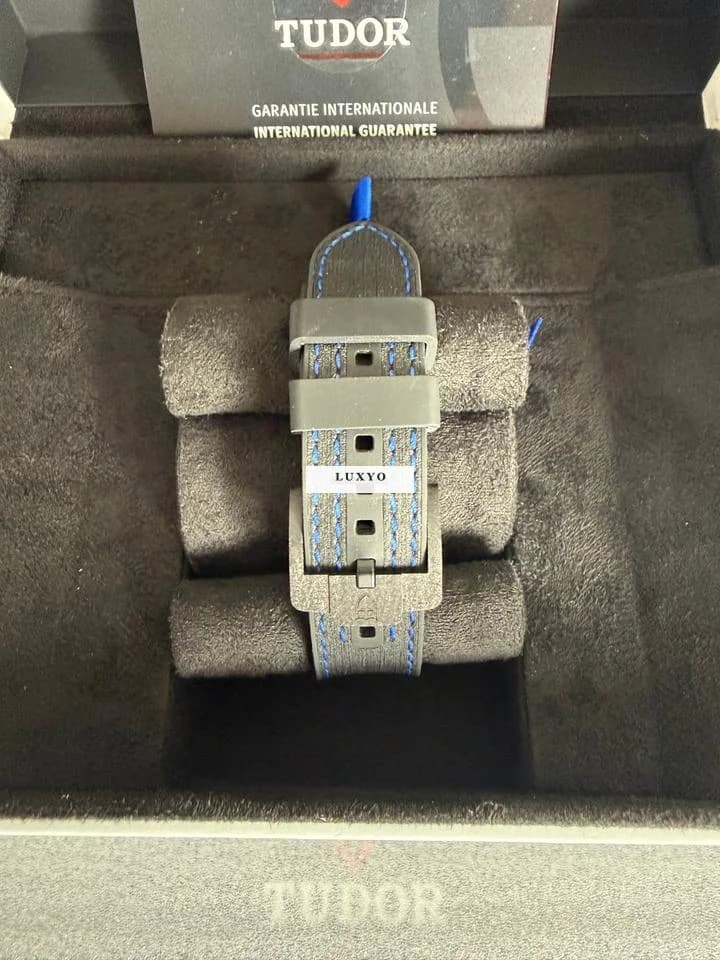 Tudor Black Bay Chrono 25 Full set including box, papers, and sales receipt - Thumbnail 5