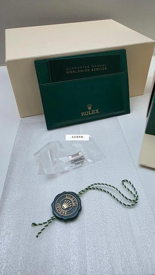 Rolex Datejust 41 Original owner, bought at retailer Antwerp 2022 - Thumbnail 5