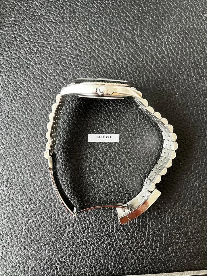 Rolex Datejust 41 Wimbledon Dial; Full Set: Box & Papers - Thumbnail 3