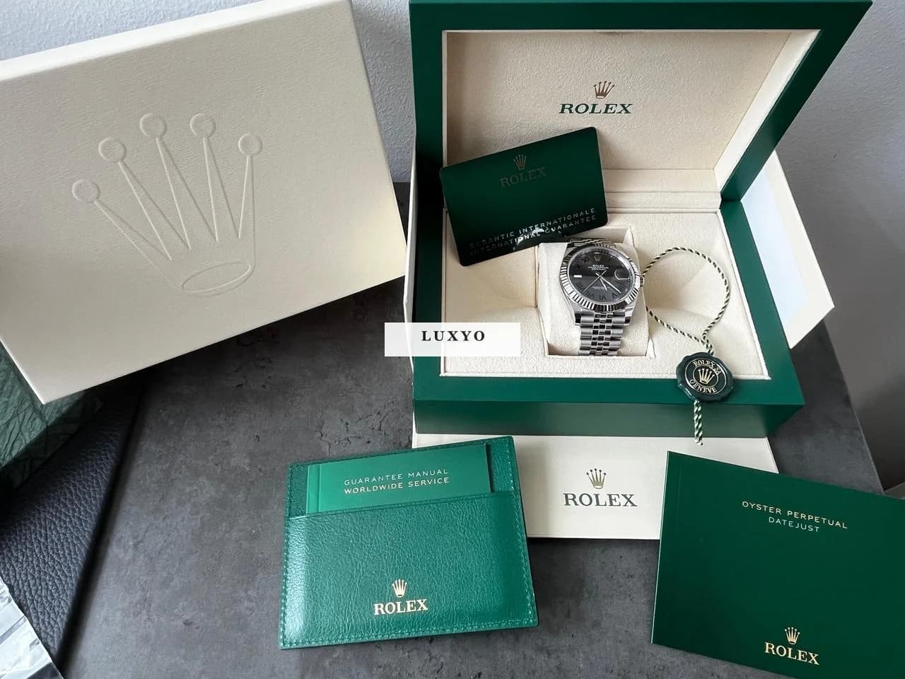 Rolex Datejust 41 Wimbledon Dial; Full Set: Box & Papers - Thumbnail 5