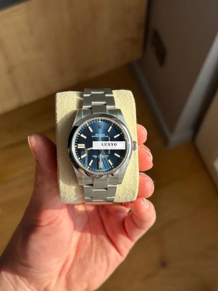 Rolex Oyster Perpetual 41 Blue Dial discontinued 2024 Full set - Thumbnail 2