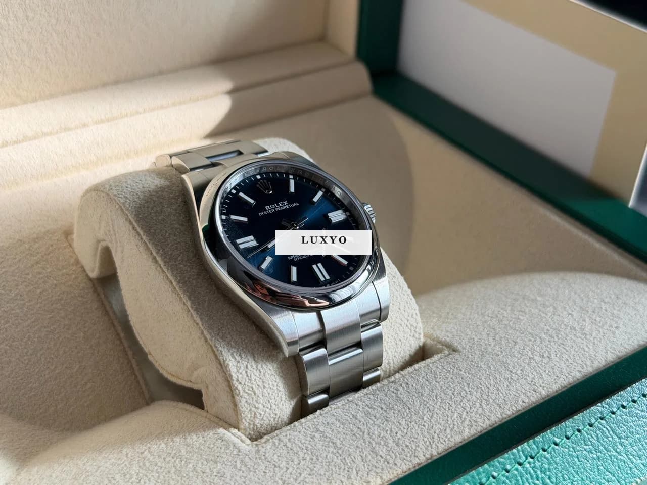 Rolex Oyster Perpetual 41 Blue Dial discontinued 2024 Full set - Thumbnail 5