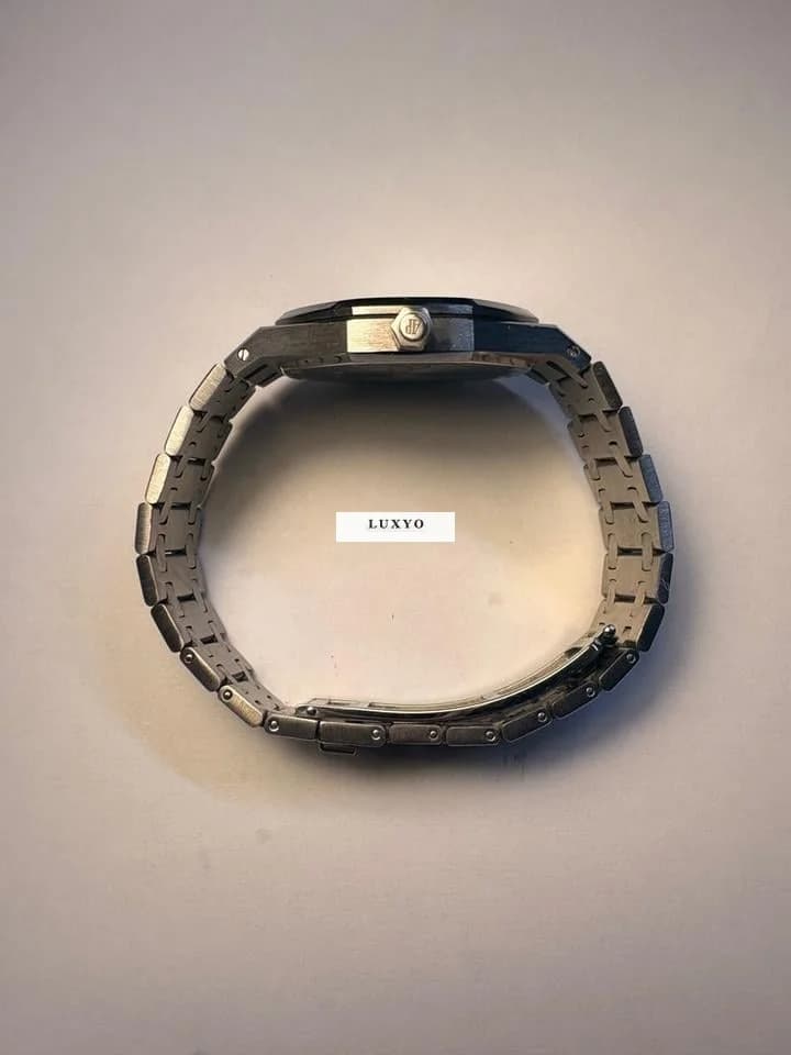 Audemars Piguet Royal Oak Ref. 14790ST White Tapisserie Dial / Excellent Condition - Thumbnail 5