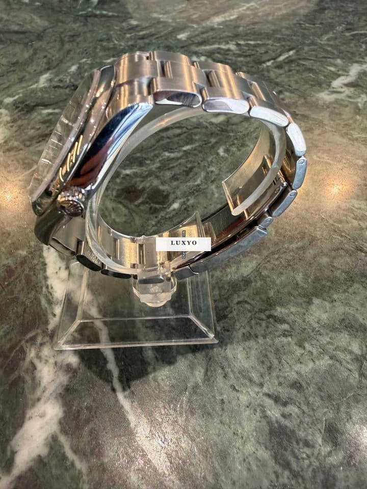 Rolex Oyster Perpetual 41 - Thumbnail 4