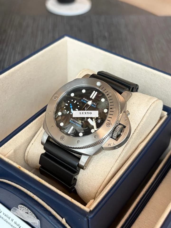Panerai Submersible 47mm Titanium 2023 Like New Full Set - Thumbnail 2