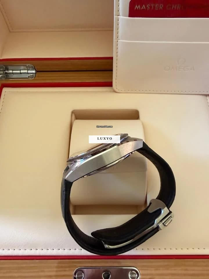Omega Globemaster Co-axial Master Chronometer Annual Full set - Thumbnail 11
