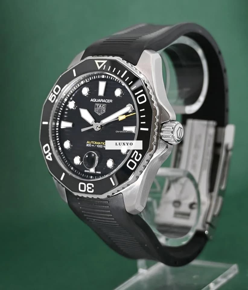 TAG Heuer Aquaracer Professional 300 43mm Automatic Date 43mm Black Dial Box&Papers - Thumbnail 2