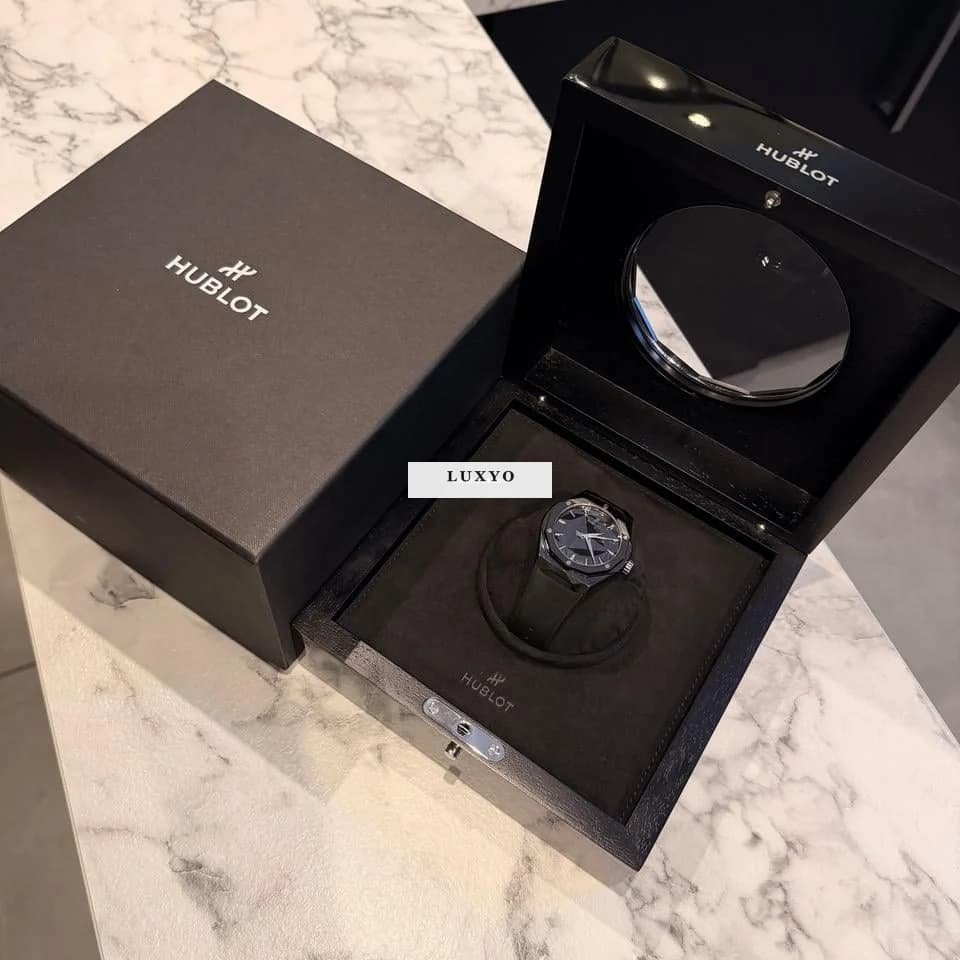 Hublot Classic Fusion Orlinski Black Magic 40 Mm Très bon état - Boîte & garantie - Image 1