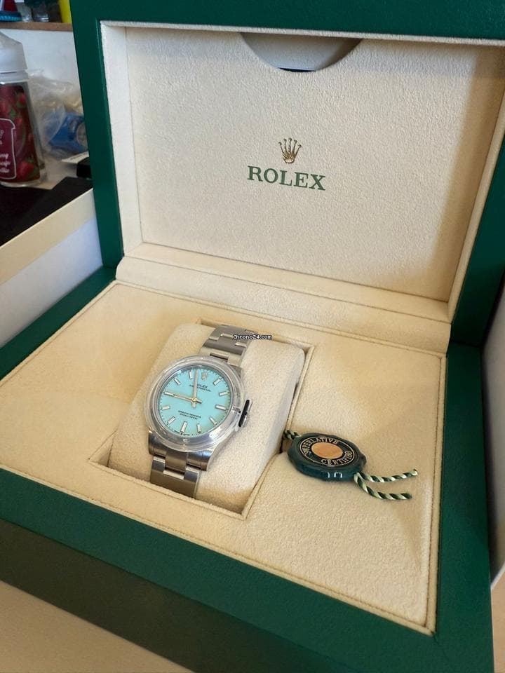 Rolex Oyster Perpetual 31 Unworn, 2024, full incl. box and papers - Image 1