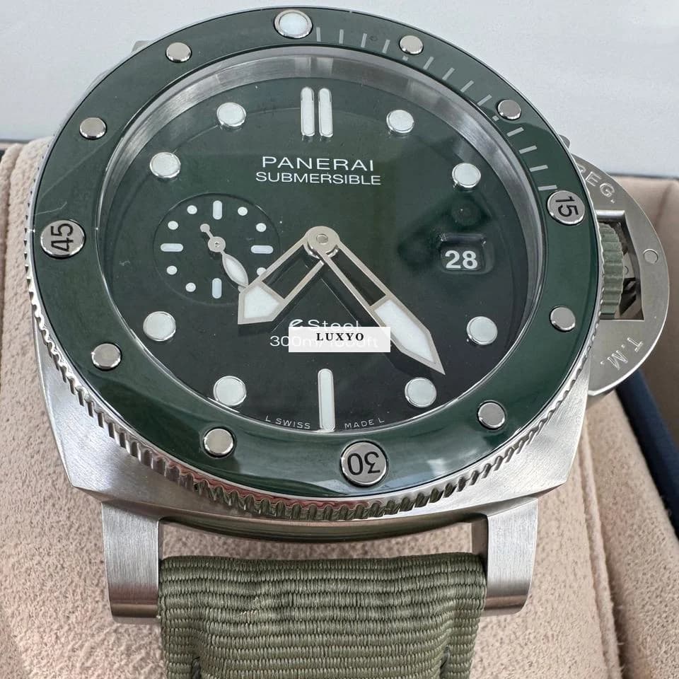 Panerai Submersible Quarantaquattro Verde Full Set - Image 1